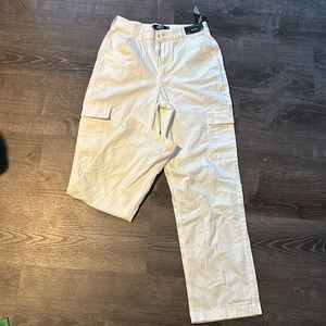 White cargo pants NWT!